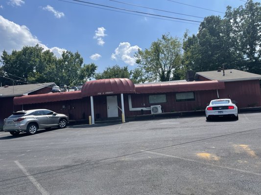 Fox & Hounds by null