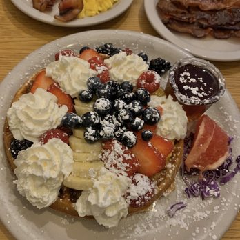 Glo's - Belgian Waffle - Breakfast & Brunch Near Me - Seattle, Washington Glo's - Belgian Waffle - Breakfast & Brunch Near Me - Seattle, Washington