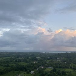 Mountain and Ocean View Lodge
