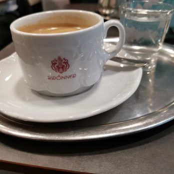Barbara Krönner - Tasse Kaffee - Cafes Near Me - Oberammergau, BY