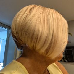 R Salon - Stacked Bob