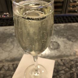 Small glass of prosecco Small glass of prosecco