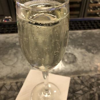 La Vie - Small glass of prosecco - French Near Me - Queens, New York La Vie - Small glass of prosecco - French Near Me - Queens, New York