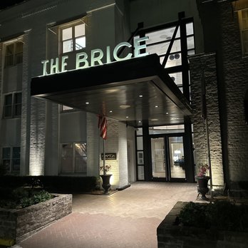 Kimpton Brice Hotel - Front of Kimpton Brice Hotel in Savannah, GA - Hotels Near Me - Savannah, Georgia Kimpton Brice Hotel - Front of Kimpton Brice Hotel in Savannah, GA - Hotels Near Me - Savannah, Georgia