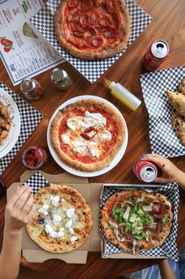 Ash! Pizza Parlor by null