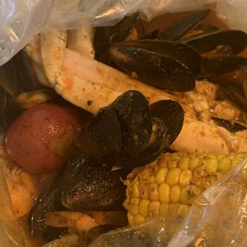Shake Shake Seafood - Crab legs Mussels and shrimp special - Seafood Near Me - Pineville, North Carolina