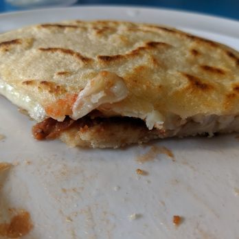 Los Planes De Renderos Pupuseria - Pupusa Frijoles - 4 stars. Good flavor and texture to the beans, good balance with the cheese. Mon lunch 2019-07-29 - Salvadoran Near Me - San Francisco, California