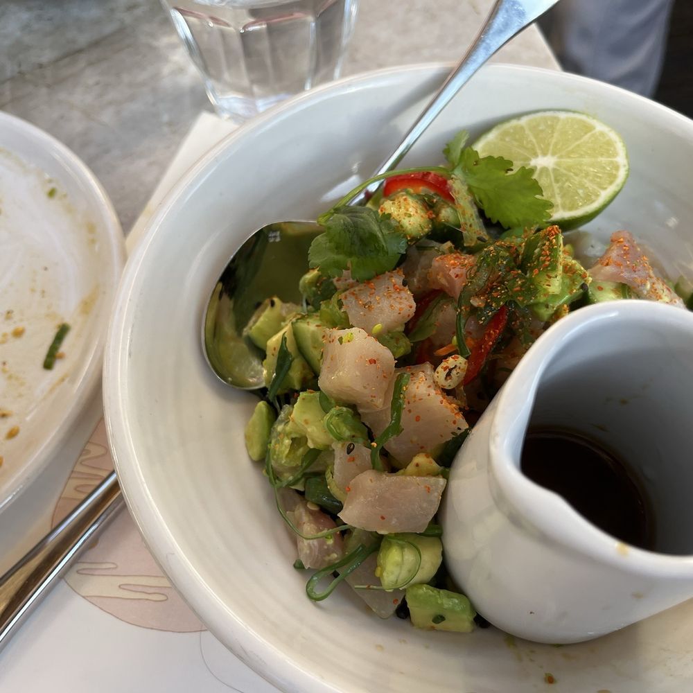 Great White - Poke bowl - Cafes Near Me - Los Angeles, California Great White - Poke bowl - Cafes Near Me - Los Angeles, California