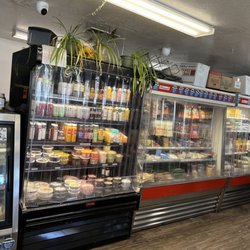 Glenshire General Store - Drinks, assorted deli items