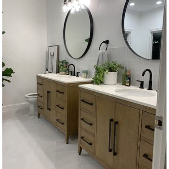 Master Bathrooms 608 - Flooring Near Me - Sun Prairie, Wisconsin Master Bathrooms 608 - Flooring Near Me - Sun Prairie, Wisconsin