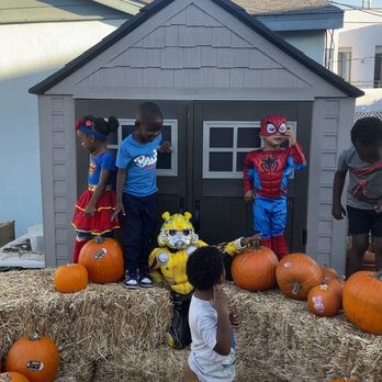 Beach Moms CDC - Fall festival fun - Preschools Near Me - Santa Monica, California Beach Moms CDC - Fall festival fun - Preschools Near Me - Santa Monica, California