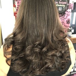 Showdown Beauty Parlor
