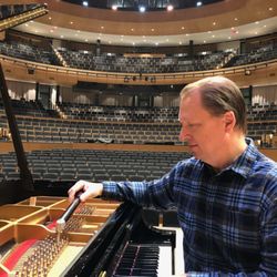 Resonant Piano - Tuning Steinway Piano