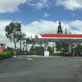 Unocal 76 - Gas Stations Near Me - Placentia, California