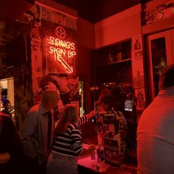 Planet Rose Karaoke Bar
