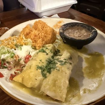 El Paso Restaurant - Mexican Near Me - Central Falls, Rhode Island