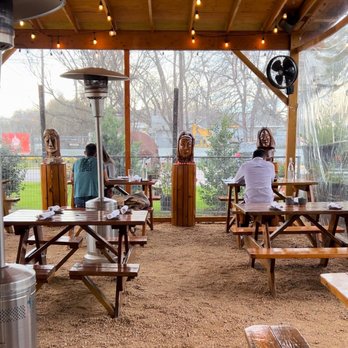 Llama Queen - Outside seating - Peruvian Near Me - Austin, Texas