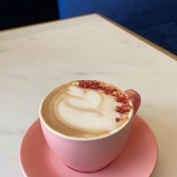 Chant’el Cafe - Pink raspberry latte - Cafes Near Me - Folsom, California
