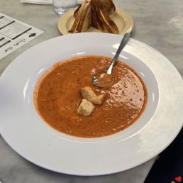 Grill cheese and basil tomato soup. Reccomend Grill cheese and basil tomato soup. Reccomend
