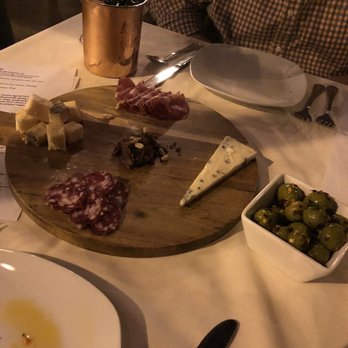 Annata Wine Bar - Cheese board - Wine Bars Near Me - Hammonton, New Jersey