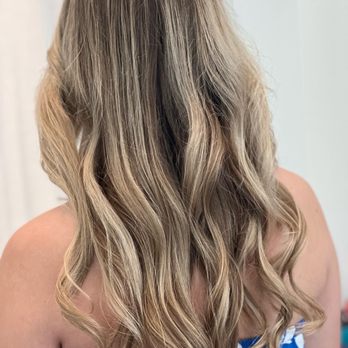 Jenew Stylez - Highlights with root drop - Hair Stylists Near Me - Wellington, Florida Jenew Stylez - Highlights with root drop - Hair Stylists Near Me - Wellington, Florida