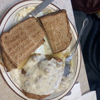 Mom's Kitchen - Chicken fried steak and toast - Diners Near Me - North Bend, Oregon Mom's Kitchen - Chicken fried steak and toast - Diners Near Me - North Bend, Oregon