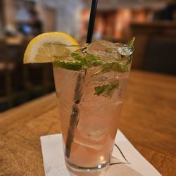 Cottonwood Grille - Strawberry lemonade mojito mocktail