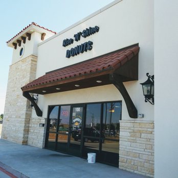 Rise N Shine Donuts - the front of the building - Donuts Near Me - Amarillo, Texas Rise N Shine Donuts - the front of the building - Donuts Near Me - Amarillo, Texas