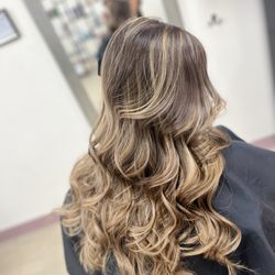 Caramel blonde balayage