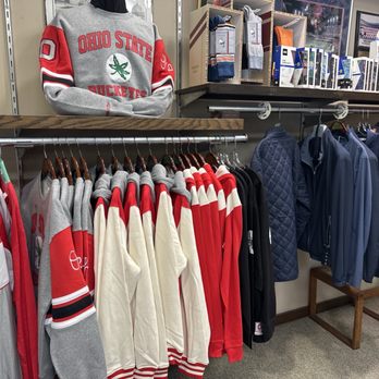 Riley's - Men's Clothing Near Me - Hudson, Ohio