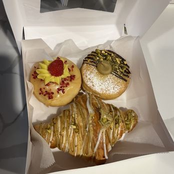 Paola's Delights - Bakeries Near Me - Chicago, Illinois