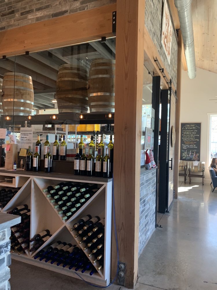 WATER 2 WINE BUDA Updated October 2024 39 Photos & 18 Reviews 304