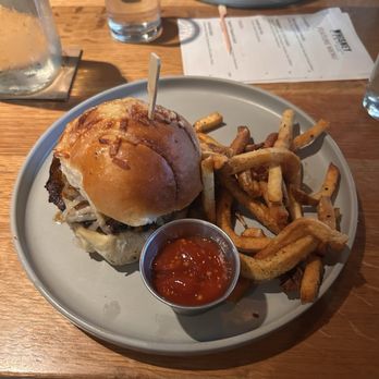 Whiskey Cake Kitchen & Bar - French Onion Burger - Whiskey Bars Near Me - Friendswood, Texas