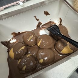 Mini pancakes with belgian choc drizzle