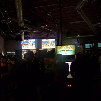 EightyTwo - Watching the fight on the big screen - Bars Near Me - Los Angeles, California