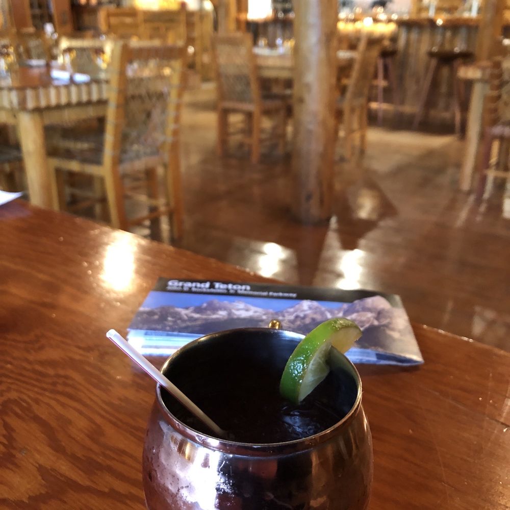 Shoshone Lodge - Huckleberry Mule -AMAZING - Hotels Near Me - Cody, Wyoming