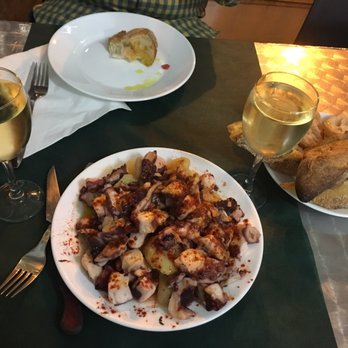 O Retorno - Octopus with potatoes!! This is half portion... - Spanish Near Me - Barcelona, B O Retorno - Octopus with potatoes!! This is half portion... - Spanish Near Me - Barcelona, B