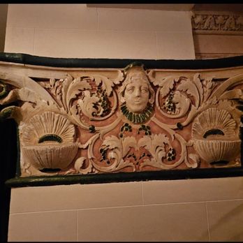 Ristorante Per L’Ora - Greco-Roman inspired neoclassical pillar adornment - Italian Near Me - Los Angeles, California Ristorante Per L’Ora - Greco-Roman inspired neoclassical pillar adornment - Italian Near Me - Los Angeles, California
