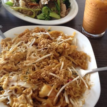 Thai Rama - Excellent Pad Thai (super unique, one of the best). Silver noodles (no place has better). Thai Iced Tea. - Thai Near Me - Phoenix, Arizona