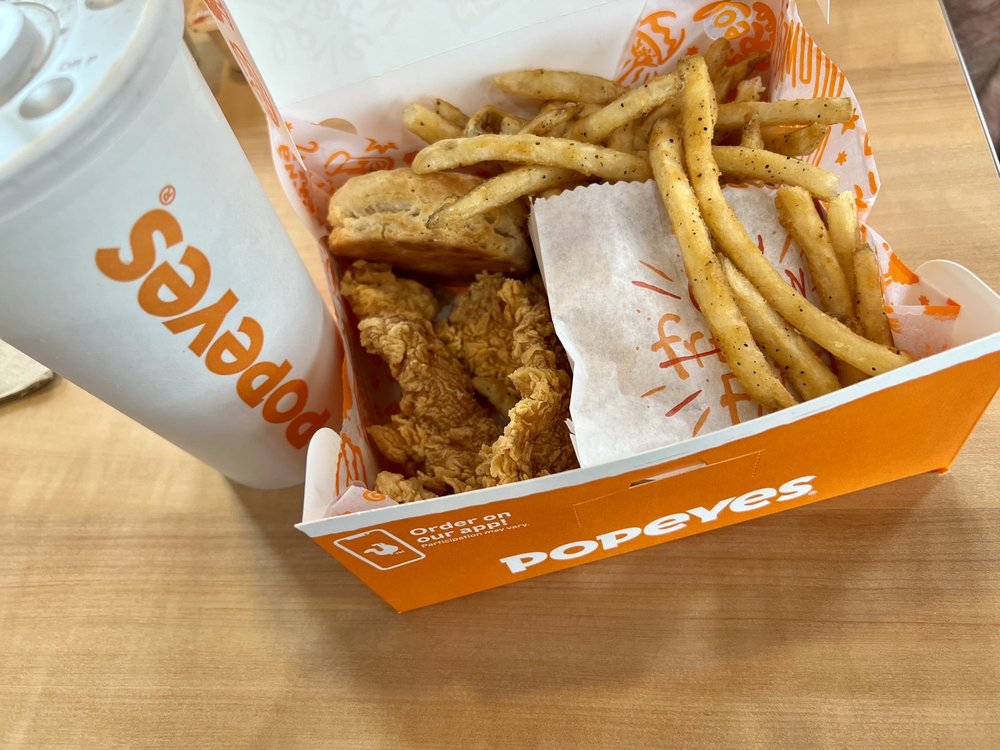 POPEYES LOUISIANA KITCHEN Updated October 2024 32 Photos & 26