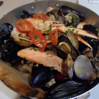 La Fontana di Venere - seafood platter! - Roman Near Me - Rome, RM La Fontana di Venere - seafood platter! - Roman Near Me - Rome, RM