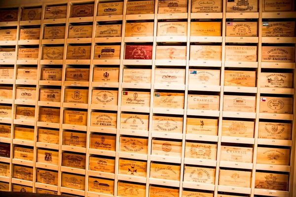 GUSTAV Restaurant & Bar by null