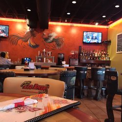 Los Bravos Mexican Restaurant - Bar area
