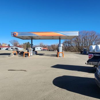 76 Badger Mart - The gas pumps next to the store. - Convenience Stores Near Me - North Powder, Oregon 76 Badger Mart - The gas pumps next to the store. - Convenience Stores Near Me - North Powder, Oregon