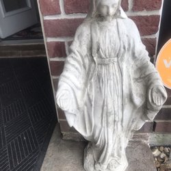 Lone Star Gallery - Beautiful St Mary statue!