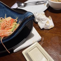 Ok this place was a ok place I only got an Avocado Roll and that's easy to do the service was not good ppl need to clean this place up