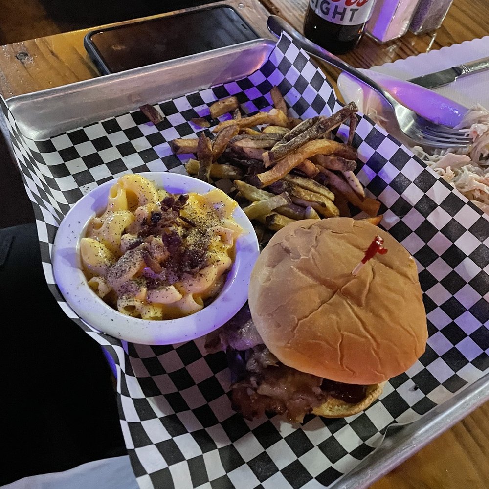 Bourbon Jack's - Brisket sandwich w/bacon mac n cheese. - Dance Clubs Near Me - Auburn, Washington