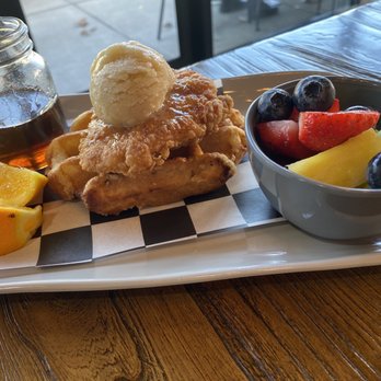 Notch 8 Brewery - Chicken & Waffles - Brewpubs Near Me - Annapolis Junction, Maryland