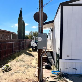 River City Electrical Contracting - 100 amp, pole mount service upgrade. - Electricians Near Me - Bullhead City, Arizona River City Electrical Contracting - 100 amp, pole mount service upgrade. - Electricians Near Me - Bullhead City, Arizona