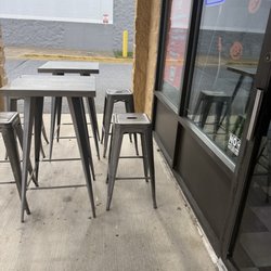 Kickshaws Gluten-Free Bakery - Seating